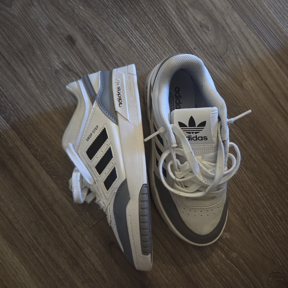 Adidas White and Gray Lifestyle Sneakers with Perforated Toe